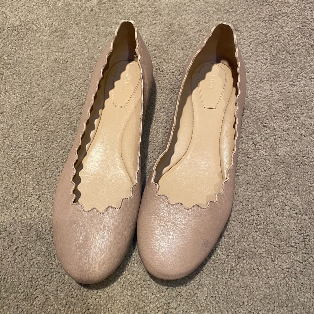 CHLOE LAUREN SCALLOPED BALLET FLAT